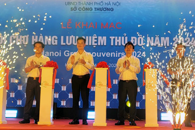 Khai mạc Hội chợ hàng lưu niệm Thủ đô năm 2024 