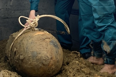 Nghệ An: thi công mương thoát nước, phát hiện quả bom nặng 340kg