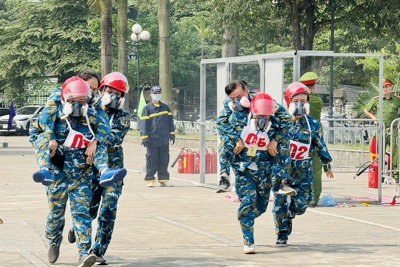 Rèn kỹ năng, nghiệp vụ chữa cháy và cứu nạn, cứu hộ tại quận Thanh Xuân