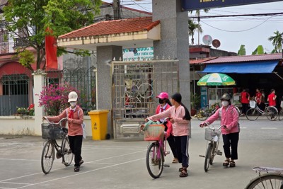 Cách làm hiệu quả nhằm giảm nguy cơ mất ATGT của Trường THCS Quyết Tiến