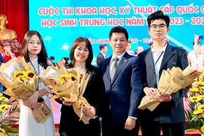 Nam sinh Hà Nội chia sẻ dự án khoa học kỹ thuật dự thi quốc tế