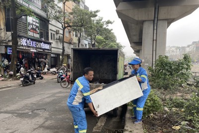 Đội phản ứng nhanh về vệ sinh môi trường 