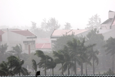 Từ ngày 1/5, Hà Nội và nhiều địa phương có mưa lớn, gió giật mạnh