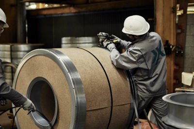 Giá thép hôm nay 4/5: Nippon Steel trì hoãn việc mua lại US Steel