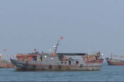 Quảng Bình: nỗ lực tìm kiếm 11 ngư dân mất tích trên biển