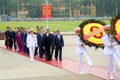 Lãnh đạo Đảng, Nhà nước vào Lăng viếng Chủ tịch Hồ Chí Minh