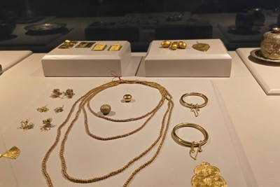 Hải Phòng: trưng bày bảo vật quốc gia và bộ sưu tập hiện vật bằng vàng