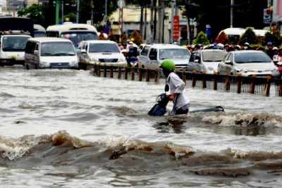 TP Hồ Chí Minh khuyến cáo các tuyến đường sẽ ngập do mưa và triều cường