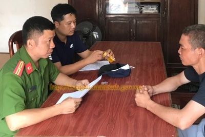 Ninh Bình: cảnh sát cơ động tuần tra phát hiện đối tượng sử dụng chất cấm