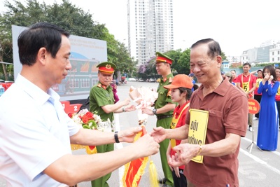 Phường Dịch Vọng Hậu giành giải Nhất tại Hội thi nghiệp vụ PCCC Tổ liên gia