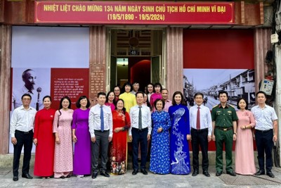 Quận Hoàn Kiếm sinh hoạt chính trị kỷ niệm Ngày sinh Chủ tịch Hồ Chí Minh