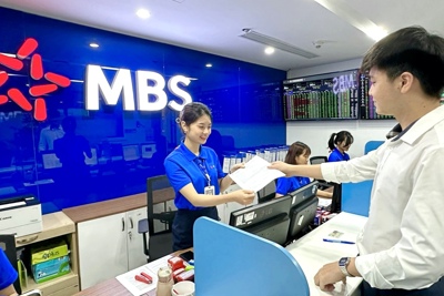 MBS chinh phục đỉnh mới trước thời điểm phát hành thêm cổ phiếu