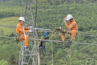 Hoàn thành đóng điện đường dây 500 kV mạch 3 Quảng Trạch -Phố Nối trước 30/6/2024