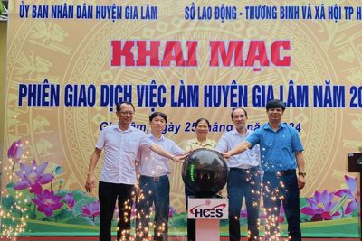 Hàng nghìn cơ hội cho lao động tại phiên giao dịch việc làm huyện Gia Lâm