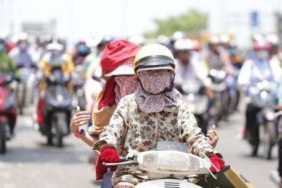 Dự báo thời tiết ngày 28/5/2024: Hà Nội ngày nắng nóng, chiều tối mưa rào