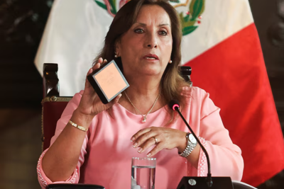 Tổng thống Peru bị cáo buộc  tham nhũng vì đeo đồng hồ Rolex 
