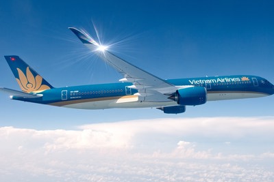 VN-Index "lao dốc" 2 phiên liên tiếp, cổ phiếu Vietnam Airlines vẫn "bay cao"