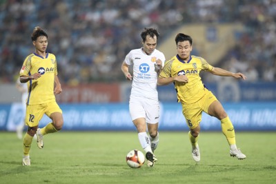 Vòng 22 V-League 2023/2024: Xác định đội xuống hạng, SLNA cầm hoà Nam Định