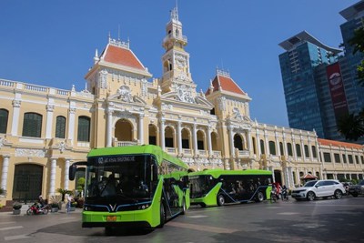 Hà Nội: chuẩn bị vận hành 5 tuyến xe buýt điện nhỏ và trung bình