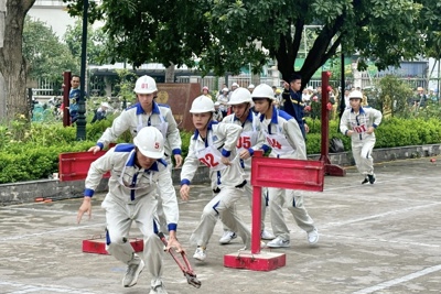 Quận Thanh Xuân: nâng cao kỹ năng qua hội thi chữa cháy, cứu nạn, cứu hộ