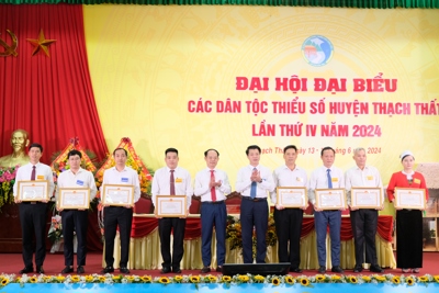 Xây dựng Thạch Thất thành huyện mạnh về kinh tế, đa dạng về văn hoá