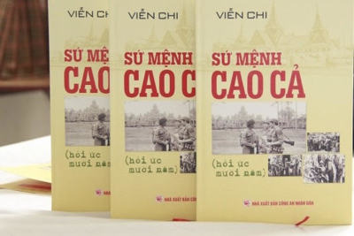 Ra mắt sách “Sứ mệnh cao cả” 