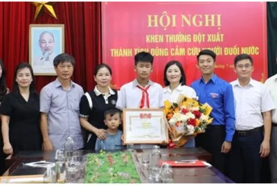 Bắc Giang: Khen thưởng nam sinh dũng cảm cứu người bị đuối nước