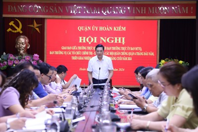 Quận uỷ giao ban với Ủy ban MTTQ quận và các tổ chức chính trị-xã hội