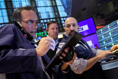 Chứng khoán Mỹ tiếp tục phá kỷ lục, Dow Jones nhảy vọt hơn 200 điểm