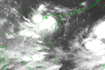 Cập nhập diễn biến bão số 2: Bão áp sát đất liền, gió giật cấp 13