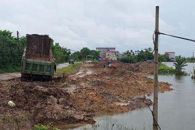 Nước sông Bùi đang rút nhanh, huyện Chương Mỹ giảm 2 thôn bị ngập