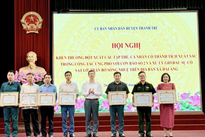 Huyện Thanh Trì: khen thưởng các tập thể, cá nhân xử lý sự cố bão lụt