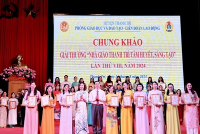 Chung khảo giải thưởng “Nhà giáo Thanh Trì tâm huyết, sáng tạo” lần thứ 8