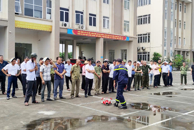 Đan Phượng: tập huấn kỹ năng phòng cháy chữa cháy cho lực lượng dân phòng