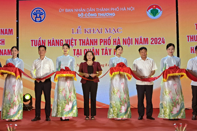 Khai mạc Tuần hàng Việt thành phố Hà Nội năm 2024 