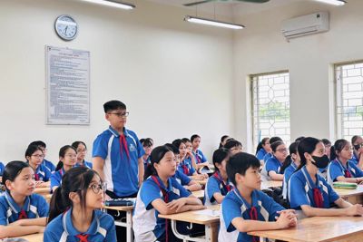 Tuyệt đối không được ép buộc học sinh học thêm