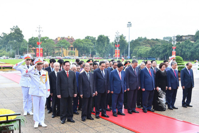 Lãnh đạo Đảng, Nhà nước, TP Hà Nội vào Lăng viếng Chủ tịch Hồ Chí Minh