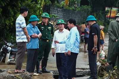 Huyện Ba Vì hỗ trợ người dân ổn định cuộc sống sau bão Yagi