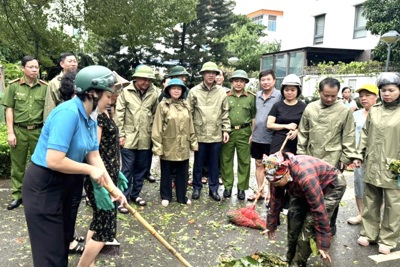 Bí thư Thành ủy Hà Nội kiểm tra, chỉ đạo khắc phục hậu quả sau bão