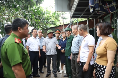 Phó Bí thư Thành ủy thị sát công tác ứng phó với mưa lũ tại Hoàn Kiếm