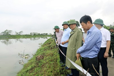 Chủ động, kiên quyết di dời người dân và tài sản ra khỏi vùng nguy hiểm