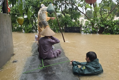 Tây Hồ: trước 18 giờ phải hoàn thành di dời dân đến nơi an toàn