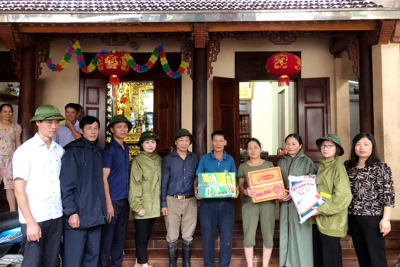 Huyện Đan Phượng: chăm lo, hỗ trợ kịp thời cho người dân vùng ngập úng