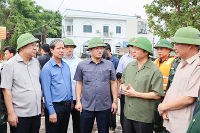 Phó Thủ tướng Trần Hồng Hà kiểm tra công tác phòng, chống mưa lũ tại Nam Định