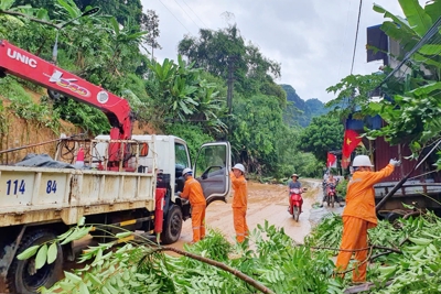 Nước về hồ thủy điện giảm, ngành điện tích cực khắc phục sự cố