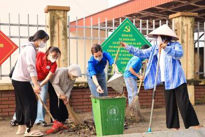 Quốc Oai ra quân tổng vệ sinh môi trường khắc phục hậu quả bão số 3