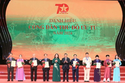 Hà Nội: vinh danh 10 "Công dân Thủ đô ưu tú" năm 2024