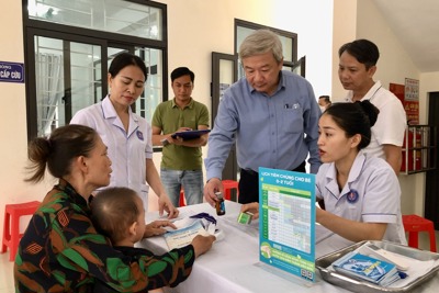 Hà Nội tiếp tục triển khai chiến dịch tiêm chủng vaccine sởi - rubella 