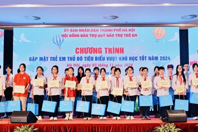 Hà Nội biểu dương 200 trẻ em Thủ đô tiêu biểu vượt khó học tốt