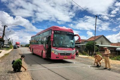 Tai nạn giao thông mới nhất 5/11/2024: học sinh bị xe khách tông tử vong